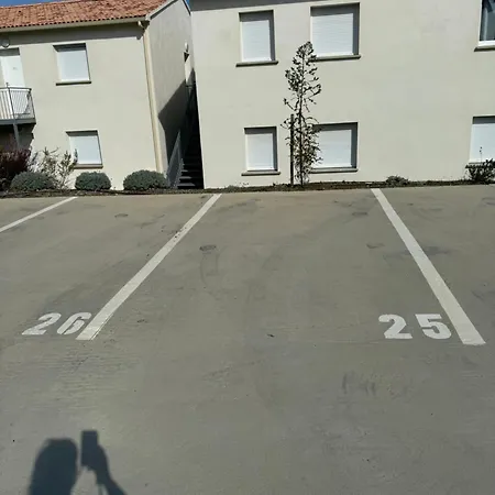 Design Front De Classe 3 Etoiles *