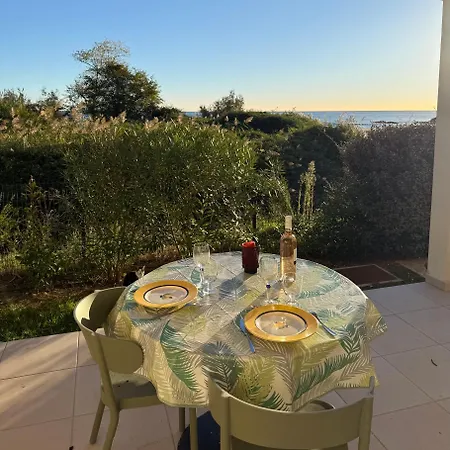 Design Front De Classe 3 Etoiles Lägenhet